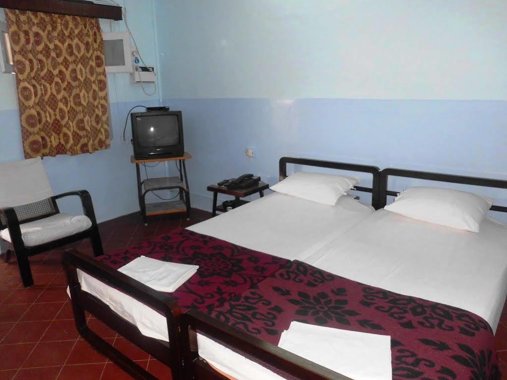 Hotel Mysore Dasaprakash Exterior photo