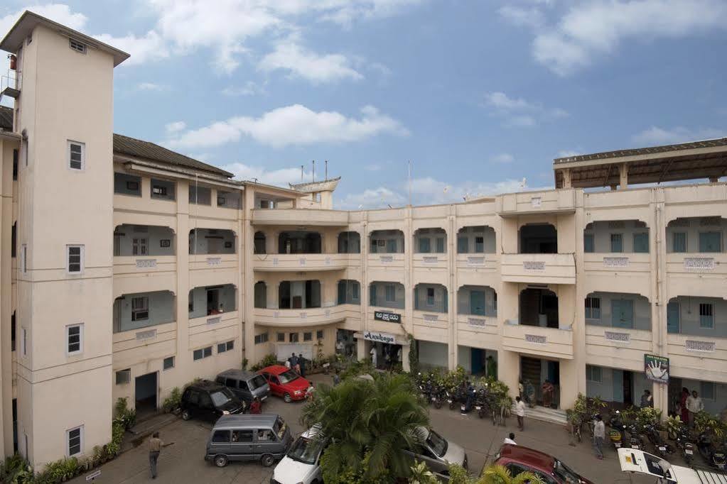 Hotel Mysore Dasaprakash Exterior photo